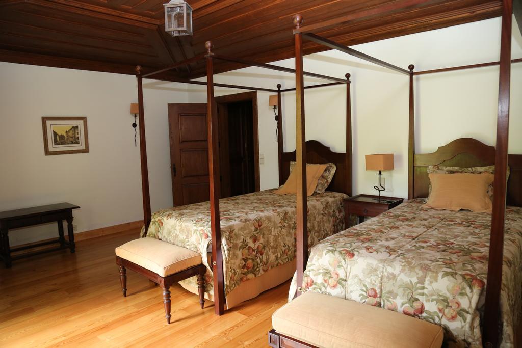Quinta Dos Castanheiros Bed And Breakfast Ponte de Lima Oda fotoğraf